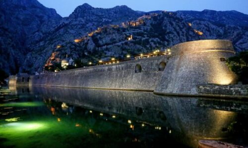 photo-1441750845843-fe15eaf92a4c-600x400